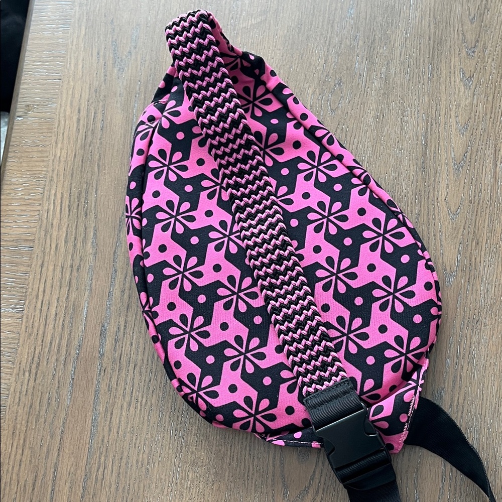 Ambry Rope Sling Bag Pink Black Floral Geometric Print - Picture 7 of 10